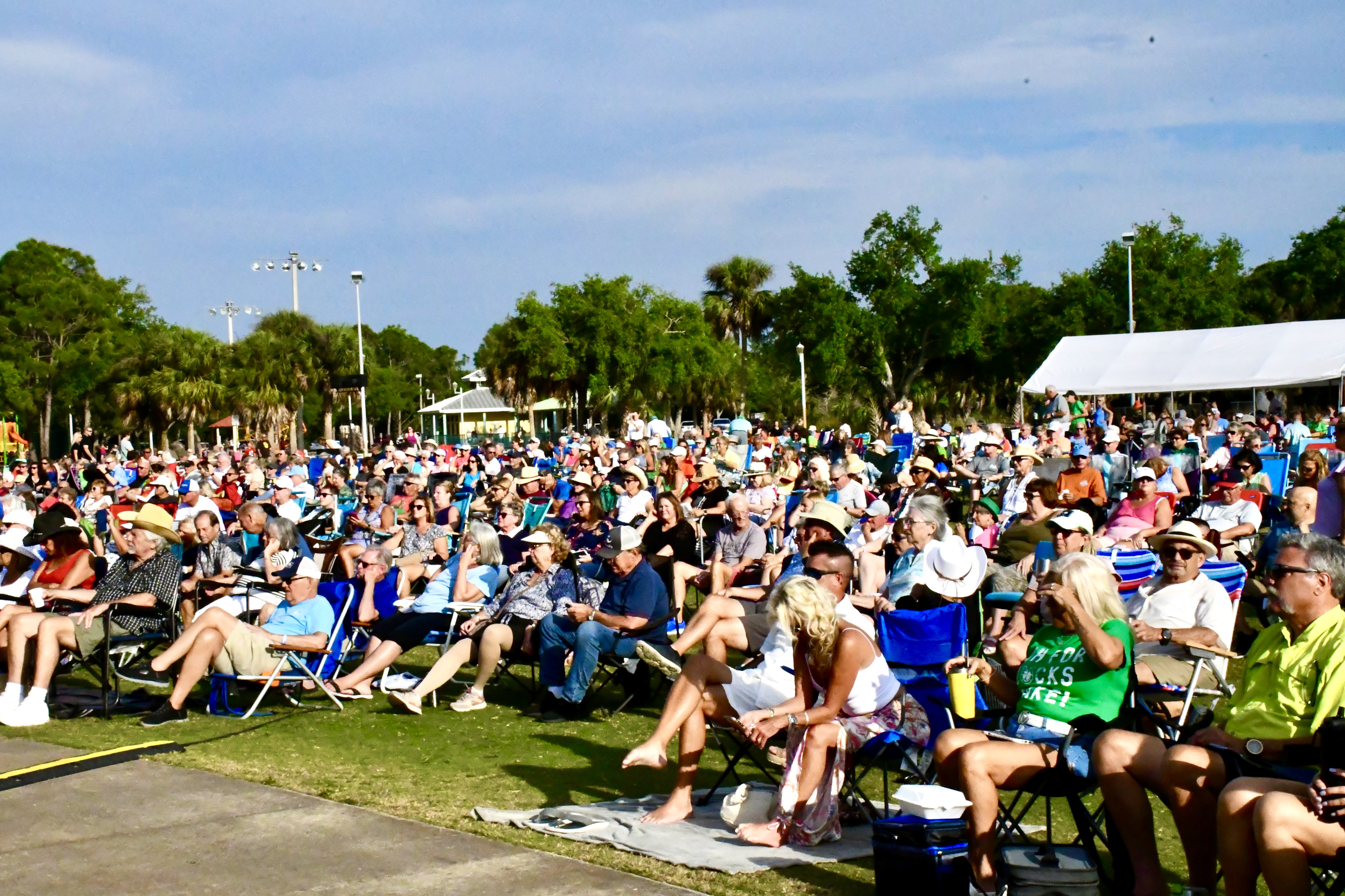 Audience-for-Ben-Allen-Band-photo-by-George-Zalucki