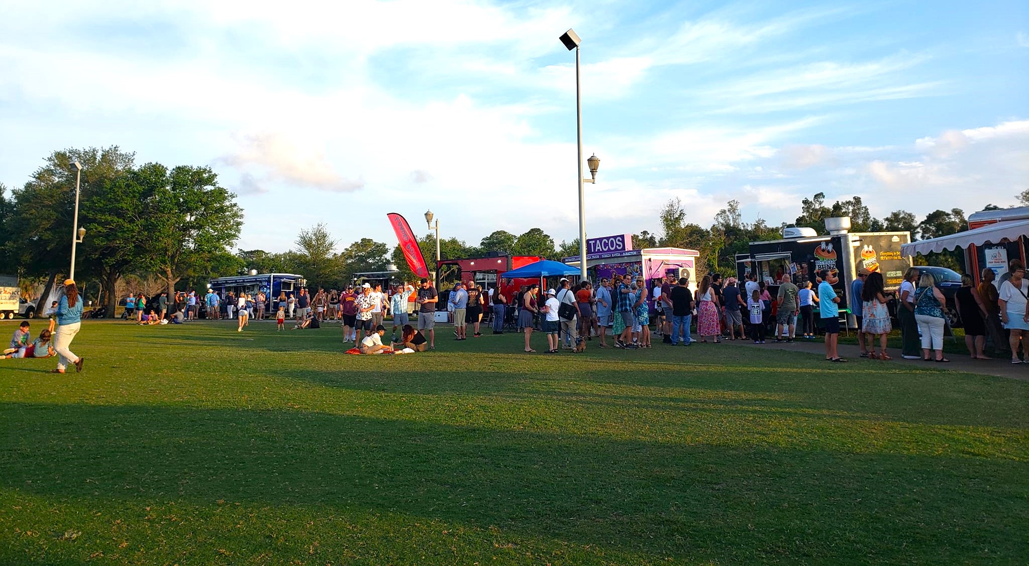 Festival-goers-line-up-for-the-food-trucks-photo-by-George-Zalucki