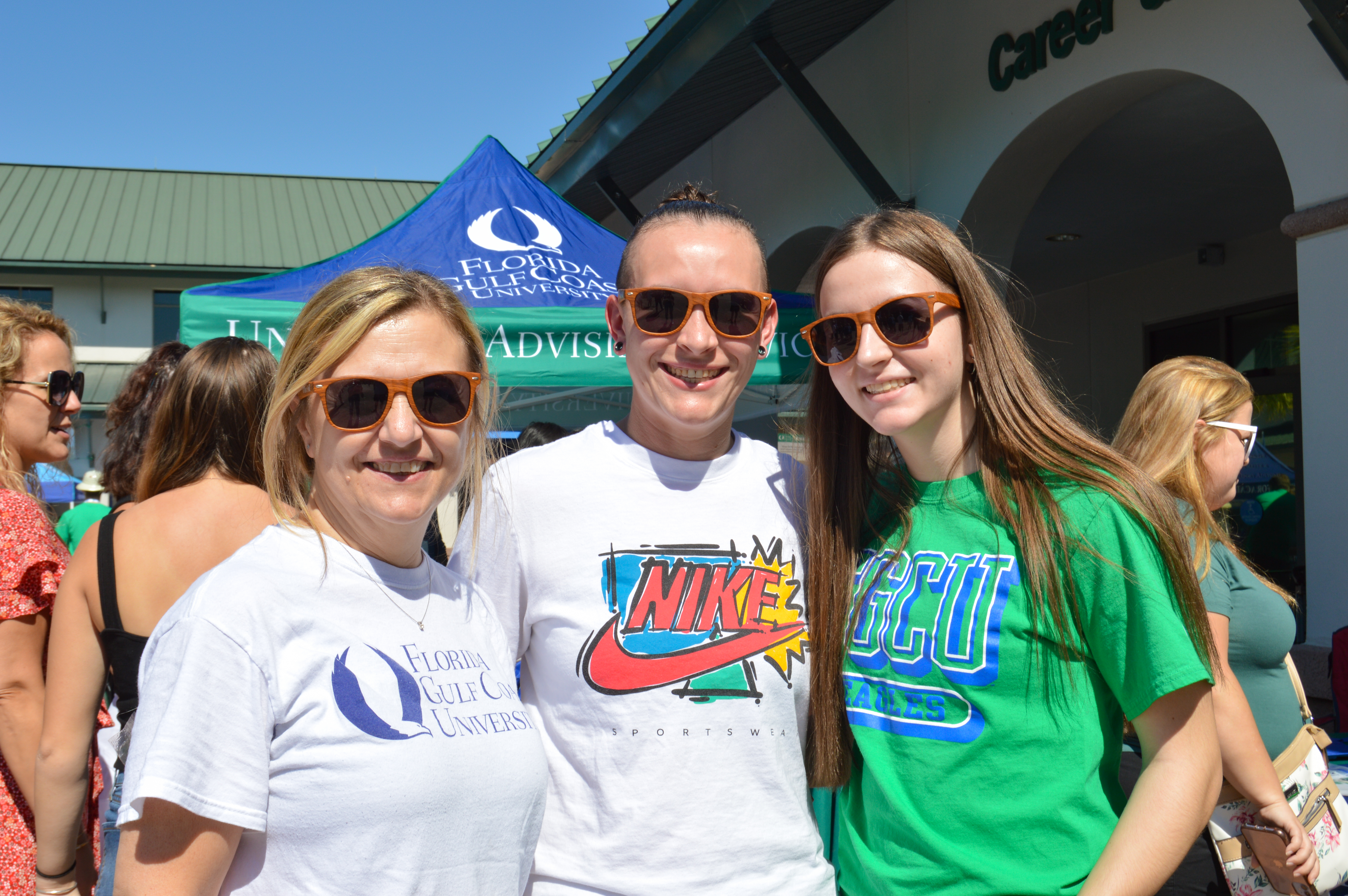 Lisa-Haley-Caitlyn-Horney