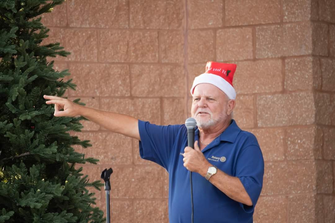 1_Light-Up-Estero-co-organizer-Gary-Israel