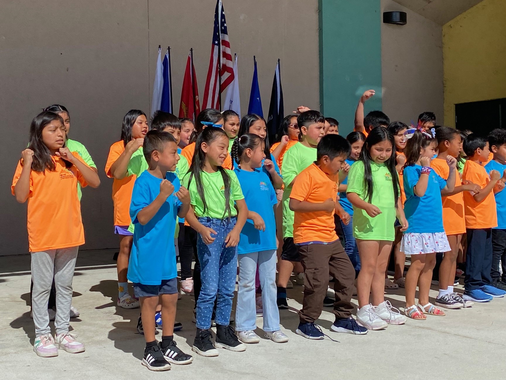 New-Horizons-Choir-performs